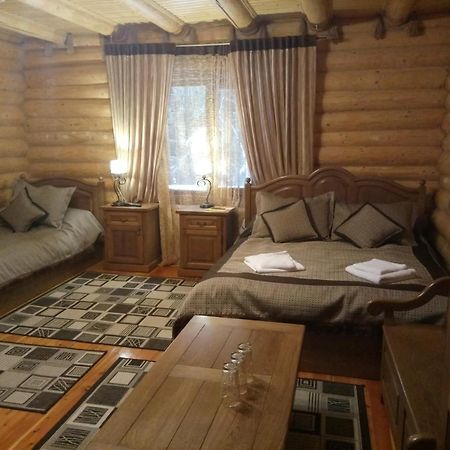 Арніка Hotel Synevyrsʼka Polyana Exterior foto