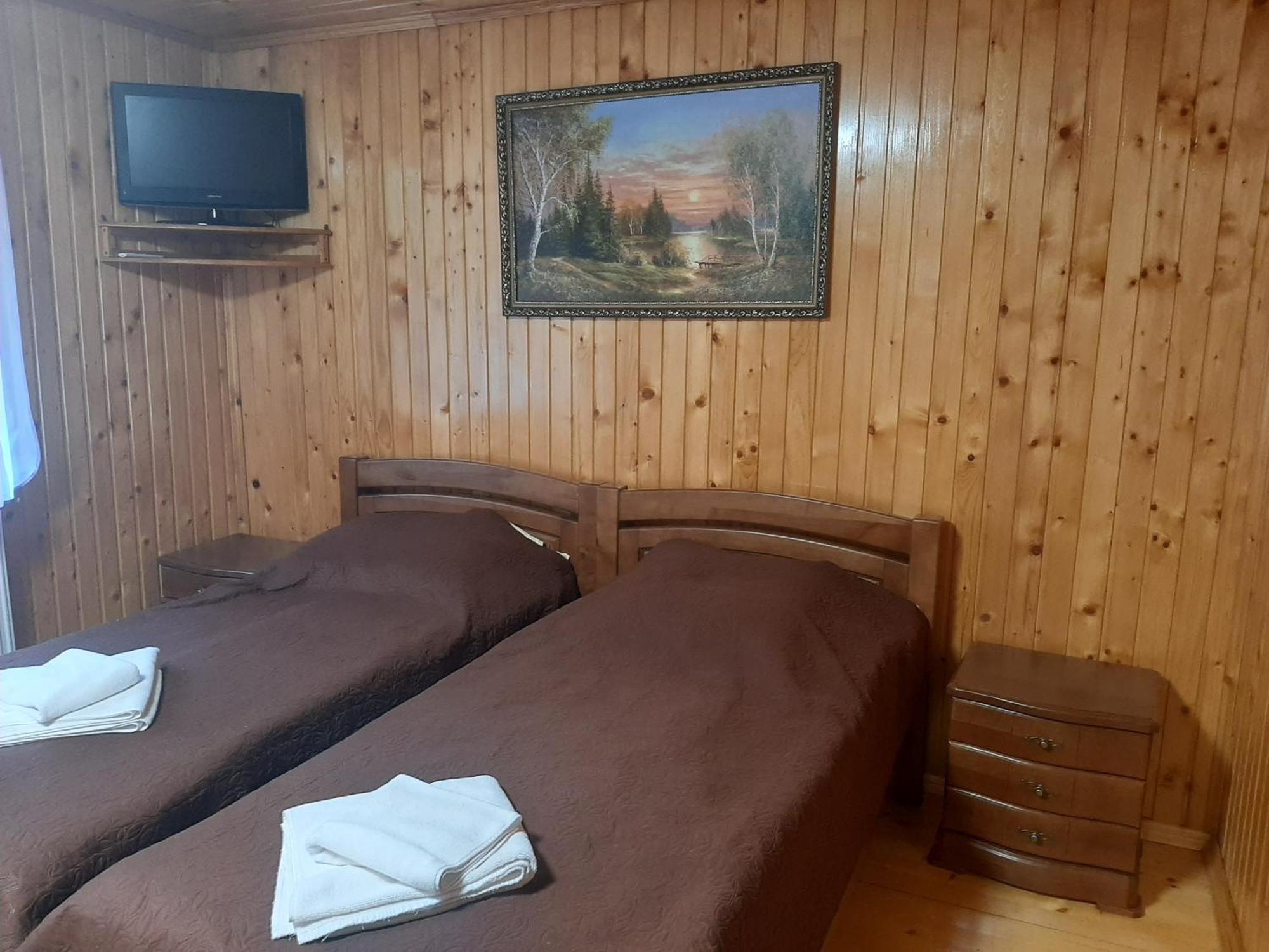 Арніка Hotel Synevyrsʼka Polyana Exterior foto