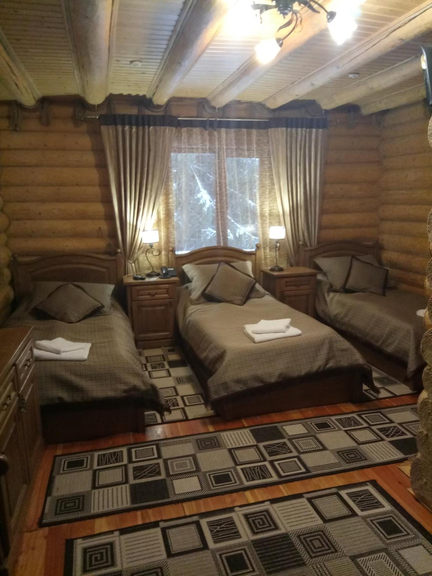 Арніка Hotel Synevyrsʼka Polyana Exterior foto
