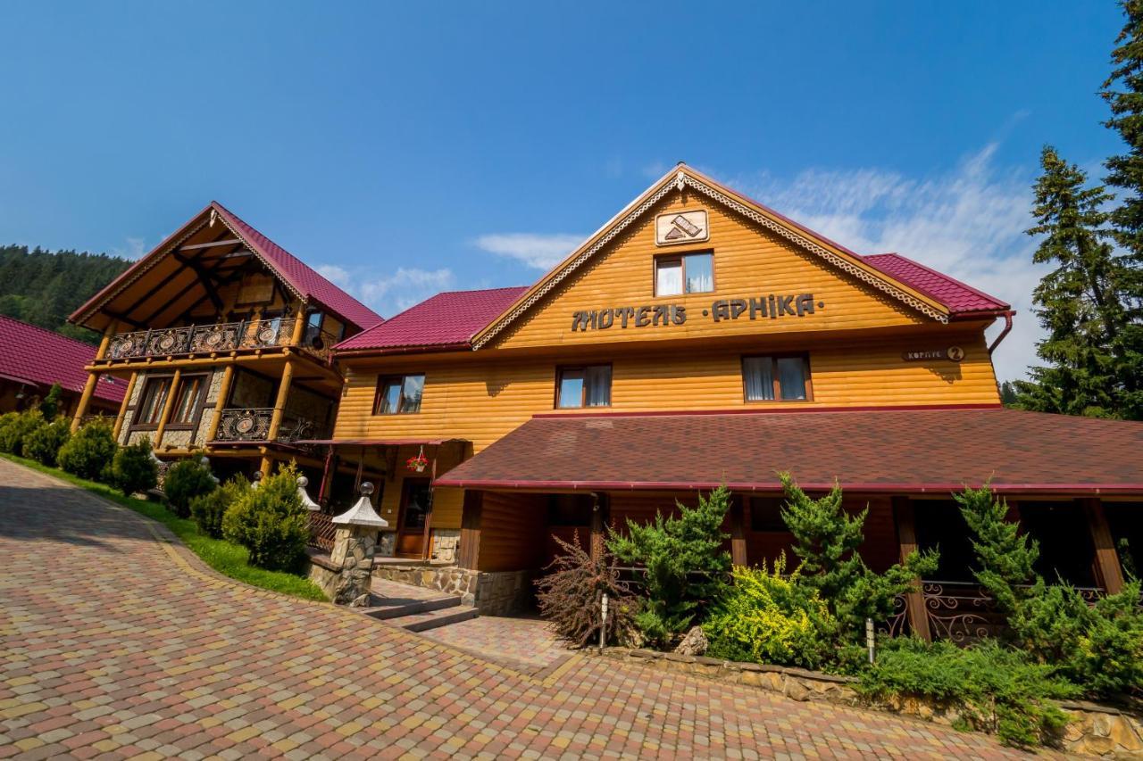 Арніка Hotel Synevyrsʼka Polyana Exterior foto