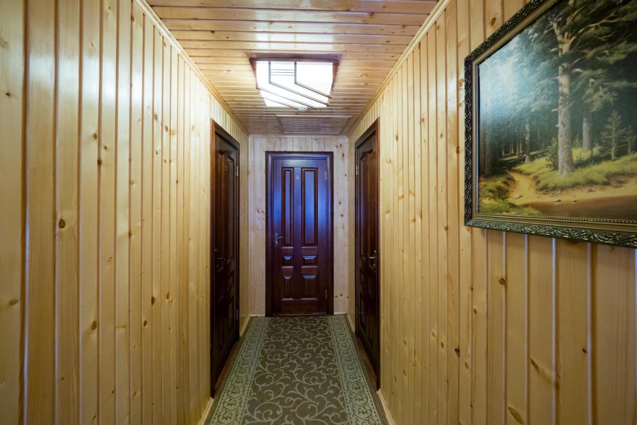 Арніка Hotel Synevyrsʼka Polyana Exterior foto