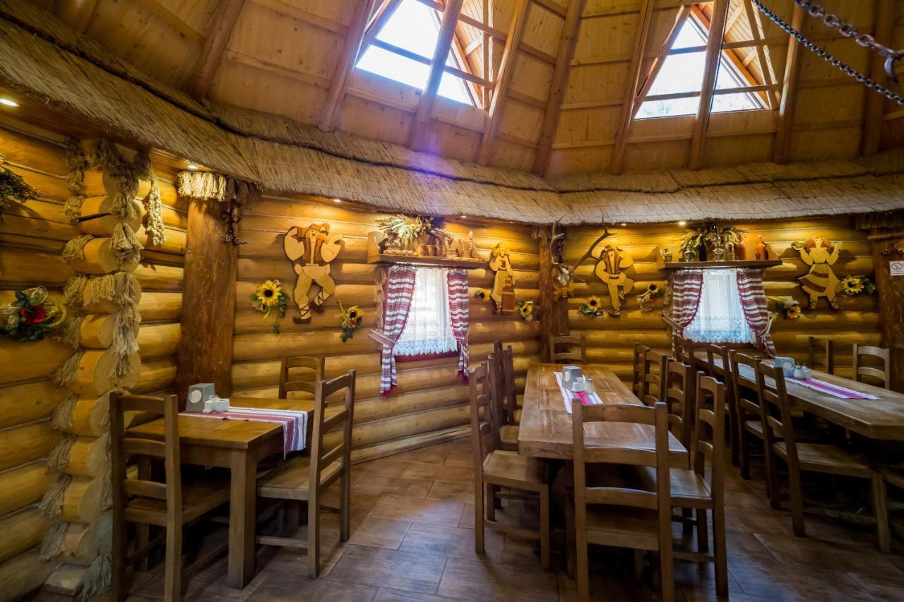 Арніка Hotel Synevyrsʼka Polyana Exterior foto